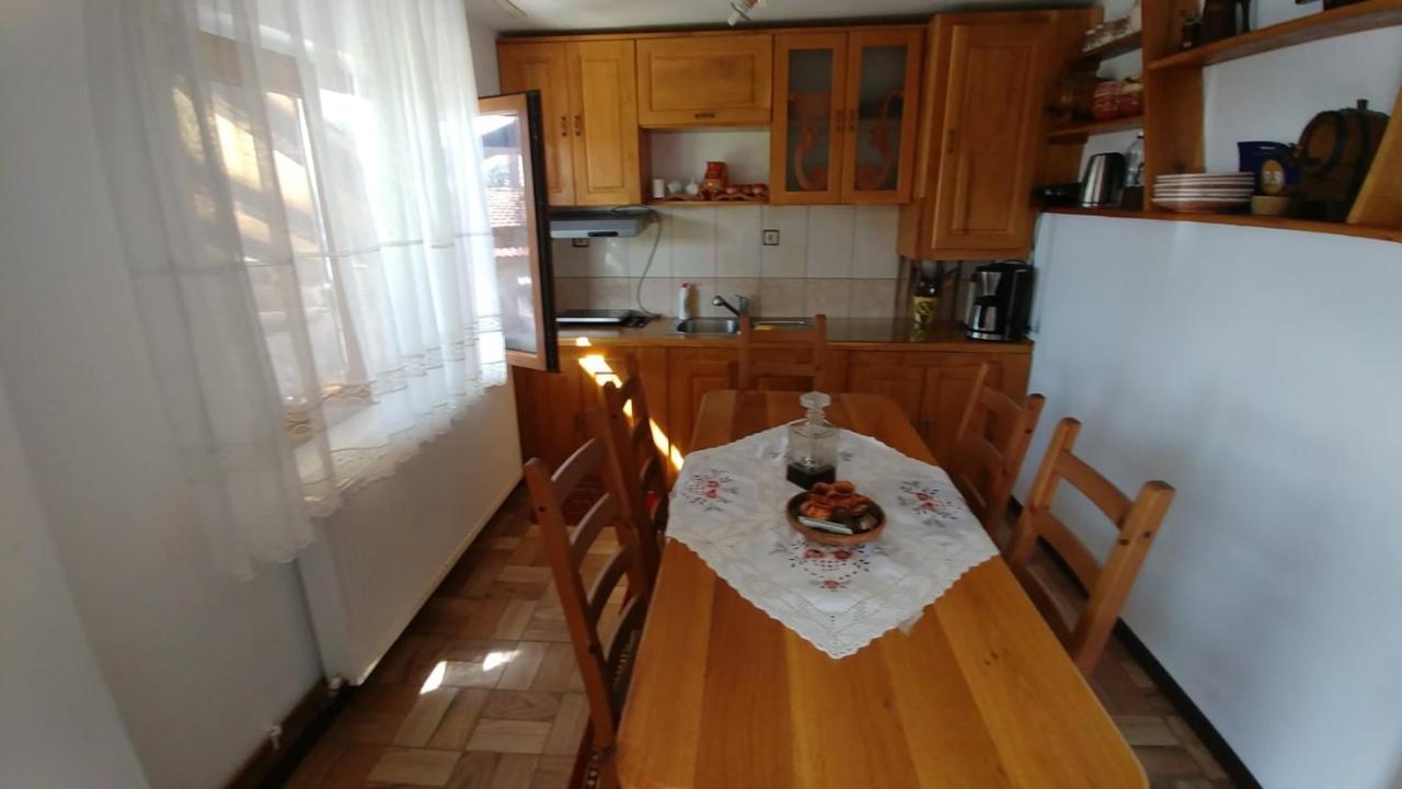Casa Darius Villa Novaci-Străini Buitenkant foto