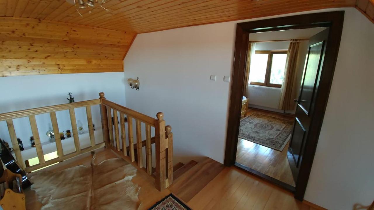Casa Darius Villa Novaci-Străini Buitenkant foto