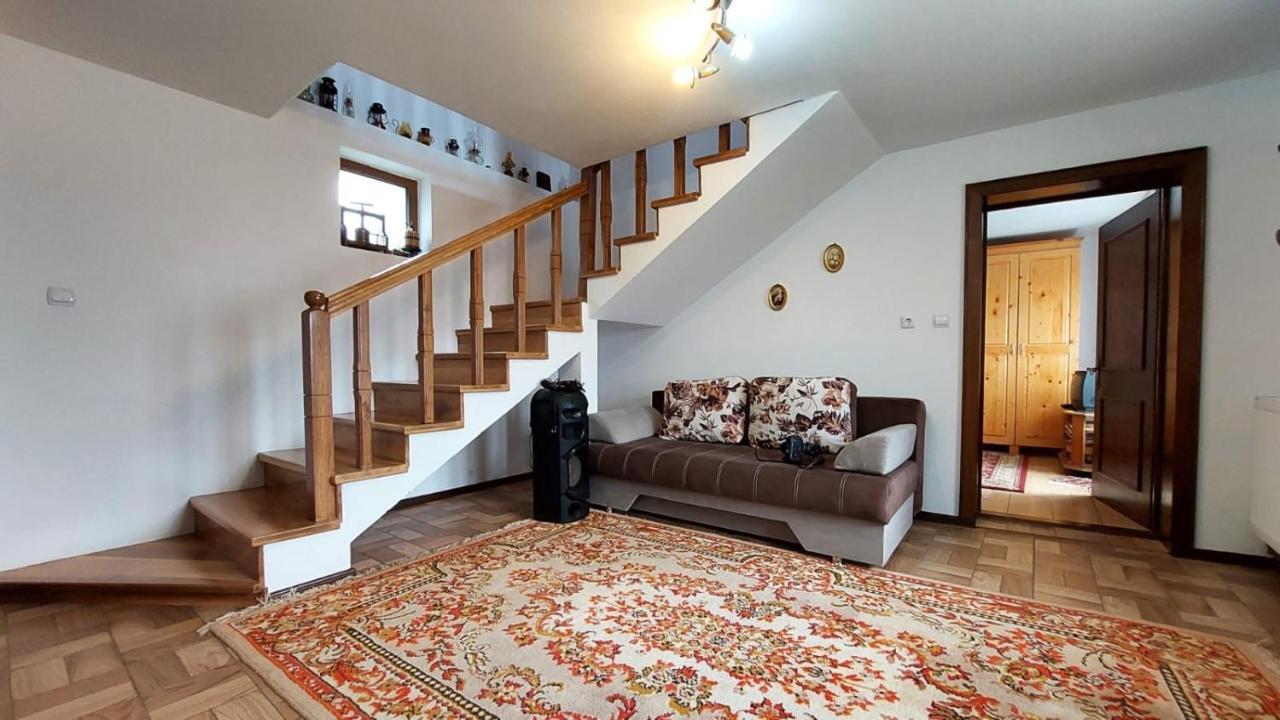 Casa Darius Villa Novaci-Străini Buitenkant foto