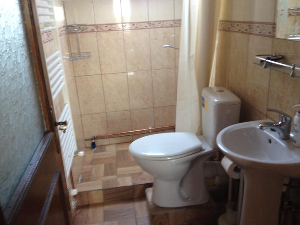 Casa Darius Villa Novaci-Străini Buitenkant foto
